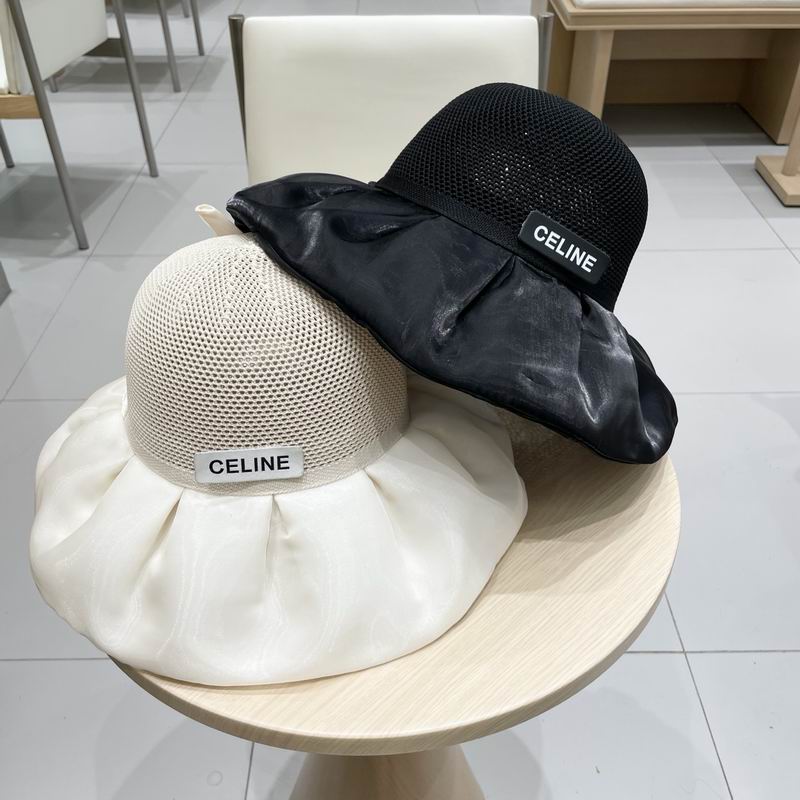 Celine hat 032004